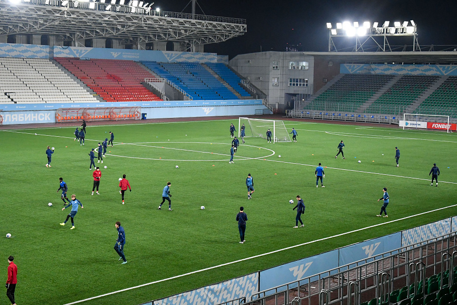 Пригласили молодых игроков на просмотр