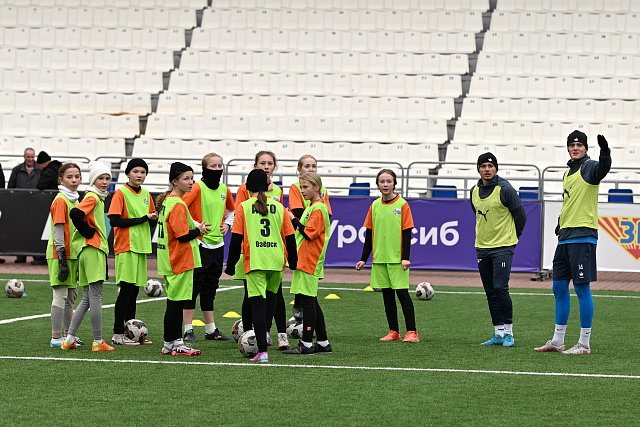 ФК «Челябинск» feat. «Новатэк»